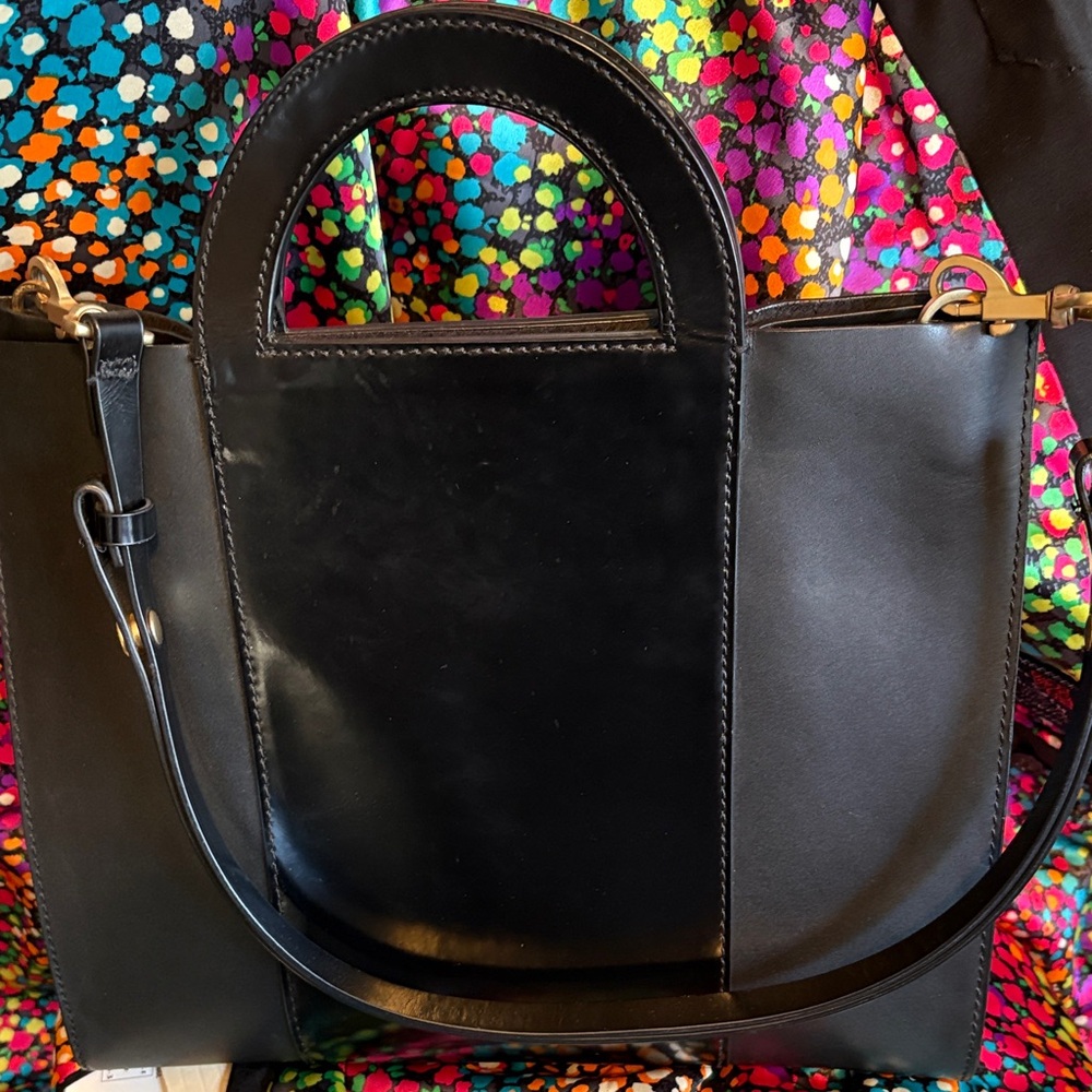 Kate Spade Saturday Elegant Black Leather Tote Bag